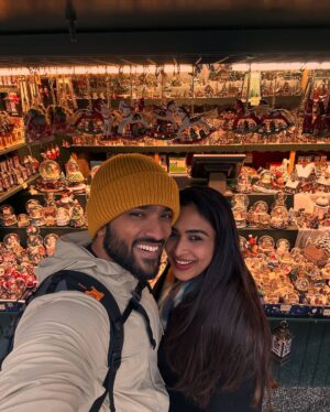 Rebecca Roy Instagram - Christmas through the years ❤️and this year we are Home for Christmas🎄

This year feels extra special—we’re finally home for Christmas after a long time!

Here’s to a season full of love, laughter, and togetherness. Merry Christmas!

#travelcommunity #chennaiinfluencer #travelblogger #coupletravel #aroundtheworld #coupleinfluencer #indianblogger #christmas #homeforchristmas