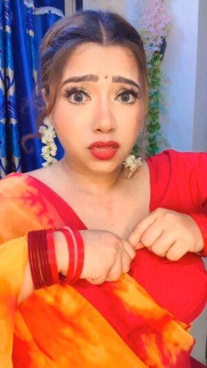 Rekha Mona Instagram - Ninde Churayi 🤪jadu chlaya 😵‍💫#reelsinstagram #rms #viralvideos