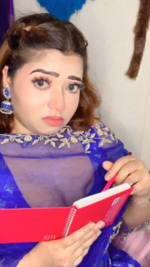 Rekha Mona Instagram - Shadi ke liye to bus dhol ki hi zarort hoti hai na😰😌#dialouge