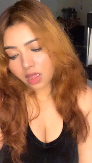 Rekha Mona Instagram - Mere ho jao na sanam 💋😚#nehakakkar