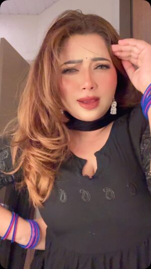 Rekha Mona Instagram - Some time u don’t need extra just 🧿❤️