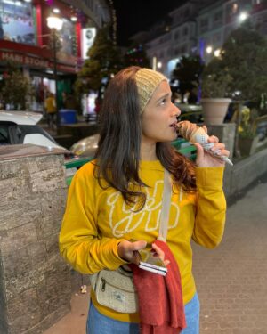 Resham Shrivardhan Instagram - Sugar? YES PLEASE. 🍦😋