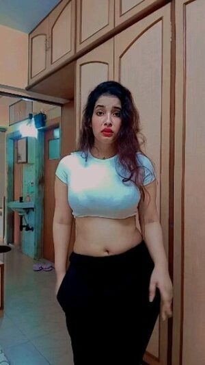 Ridhima Tiwari Instagram - @natasharajsewari #trending viral kar do 🤣🙈