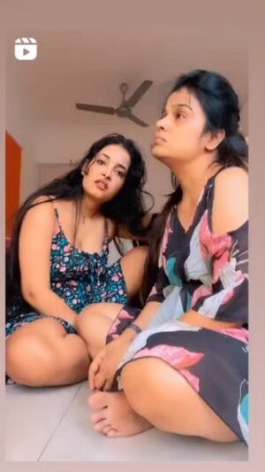 Ridhima Tiwari Instagram - #instareels❤️ #instamood😍 #sislove❤️ @natasharajeshwari @supriya_priyadarshani02