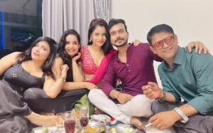 Ridhima Tiwari Instagram - Hiral house Diwali party ♥️💐🧿🏡