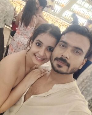 Ridhima Tiwari Instagram - Happy birthday yara ❤️🌹🎂💐😘🧿