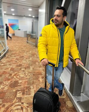 Ritu Rathee Instagram - Traveling this time for an attempt to make History and make my country proud.
#AasmanMeinBharat