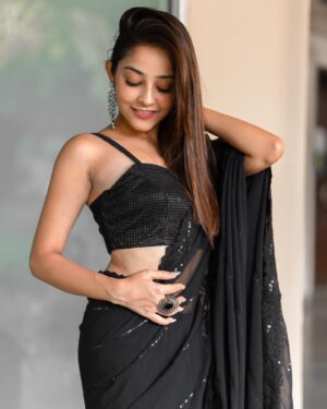 Riya Verma Instagram - Me mangi si maut rab toh, ote menu pyaar ch pa ditta..🥰

#pictures #viral #trending #bachugang