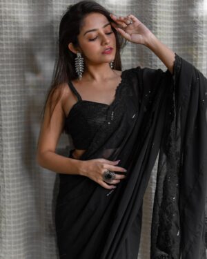 Riya Verma Instagram - Me mangi si maut rab toh, ote menu pyaar ch pa ditta..🥰

#pictures #viral #trending #bachugang