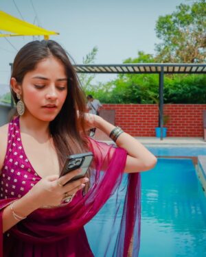 Riya Verma Instagram - Last Pic - When your ex texts while you are enjoying your life ☠️
#ethnicwear #vibes #bachugang #trending #shadi