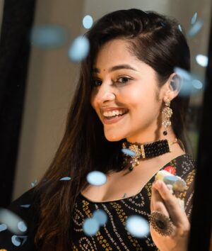 Riya Verma Instagram - Tadaaaa Its my Birthday 🥳 

It's been 7 month since I have moved to the city of dreams, So this Birthday I'm all alone, Away from family and friends. Work and distance might have kept me away from loved ones, but I'm making the most of this solo birthday celebration. It's a chance to reflect, recharge, and appreciate the incredible journey I'm on. Sending virtual hugs to all my Audience, family and friends who are with me in spirit today. Cheers to another year of growth and self-discovery! 🥂💫 #BirthdayVibes  #gratefulheart