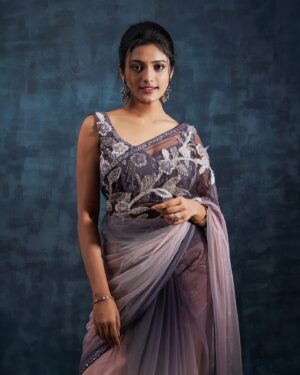 Roopa Koduvayur Instagram - 🦄
Styled by @himaja_the_stylist 
Wearing @adyaaye_official 
Pc @i_ak_photographer 
Mua @elluri.s
Jewellery @bcos_its_silver