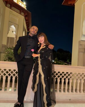 Rowhi Rai Instagram - In a love affair with @rowhi_rai and black outfits 
.
.
#kaptainching #blackoutfit #jaipur #cocktail #blacklove