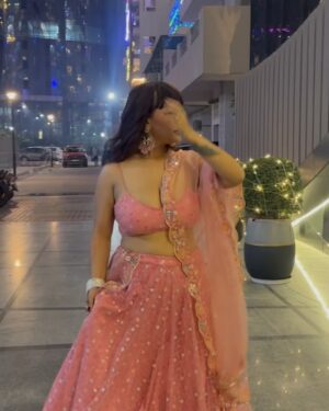 Rowhi Rai Instagram - Diwali with Fav people 🪔🥰
