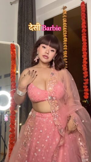 Rowhi Rai Instagram - Living in my pink Barbie World 💕💅🎀
Wearing @weddingcouturehouse.in