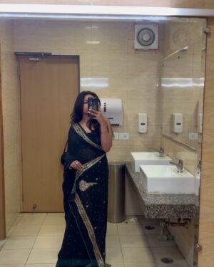 Ruchika Rathore Instagram - This naari loves saree🖤