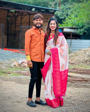 Rutuja Jadhav Instagram - O tere Binn.....🐣🤞🏻❤️
My 🌎 Rutu 👸🏻♥️
