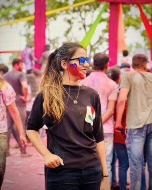 Rutuja Jadhav Instagram - Rang barse 🎨💞