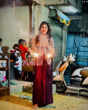 Rutuja Jadhav Instagram - Happy Diwali ✨🪔