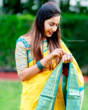 Rutuja Jadhav Instagram - आजचा रंग - पिवळा 💛 

पिवळा रंग म्हणजे उत्साह आणि आनंदची उधळण करणारा नवरात्रीच्या हार्दिक शुभेच्छा!