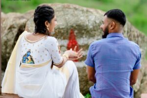 Rutuja Jadhav Instagram - चरण मंदिर तक पहुँचते है, आचरण और आत्मा महादेव तक..🔱📿🙇‍♀️🌸