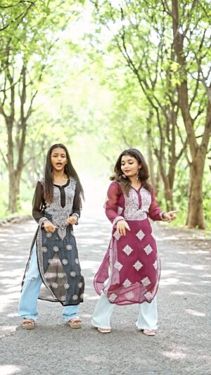 Sahasra Honey Instagram - Rammaya vasthavayya👀❤️
W/ @sahasra_honey_varma 🫶🏻
📷: @abhi._.photography 😊

#baduuu🖤 #teamshreya