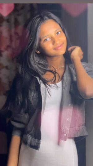 Sahasra Honey Instagram - needhe ee baalika😚🩷 
#trendingreels #viral #viralreels #viralvideos #trending #sahasrahoney #songs #love #reelsinstagram #instagram