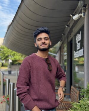 Sai Abhyankkar Instagram - Paris 💎 🇫🇷