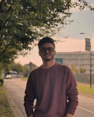 Sai Abhyankkar Instagram - Paris 💎 🇫🇷