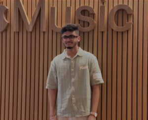 Sai Abhyankkar Instagram - DREAM 💎

@applemusic office mumbai with team @thinkmusicofficial @santhoshmusic @thisismageshrajendran ❤️
