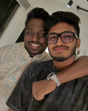 Sai Abhyankkar Instagram - Never imagined i could share the same space with a man with such an extraordinary aura !You’ve been such an inspiration anna ! I can’t wait to show the world what’s in making ! 
 🧨🧨🧨💯💯💯

Happy birthday dear @atlee47 na ❤️
