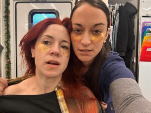 Sara Tomko Instagram - #bettertogether 
•••
@alicewetterlund @residentalien @usanetwork Sz4