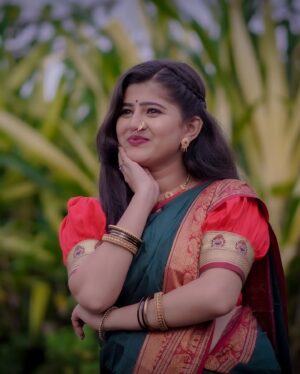 Sarika Salunkhe Instagram - ❤️🌸💕🌺