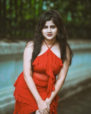 Sarika Salunkhe Instagram - स्त्री in Red ❤️☺️

#insta #instagood #influncer #instadaily #instagram #post #photo #photooftheday #photography #PinkichaVijayAso #StarPravah #shala #sarika4823 #satarkar #marathi #marathimulgi #marathilook #malhar #maharashtra_ig