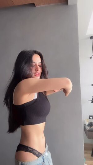 Sassy Poonam Instagram - Done with trend 💅
.
.
.
#explore