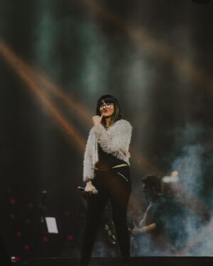 Shakthisree Gopalan Instagram - Big love to @anirudhofficial and @maestroproductionsglobal for all the magic and good vibes at HukumSinga 😎 Shout out to @rp3825 and @maestroproductionsglobal - thank you for these super cool photos ! ☺️♥️✨