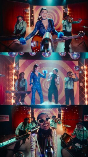 Shalini Passi Instagram - The Shalini Passi & Lord Darshan in a duet makes for a fabulous life 🥳👑
Watch the full video on the Netflix India YouTube channel!

#NetflixIndiaPlayback2024 #Playback2024 #FabulousLivesOfBollywoodWives