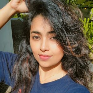 Shalini SJ Instagram - A morning click🥰🥰🥰

#modeling #photographer #video #romance #click #kalyanam #kerala #india #trending