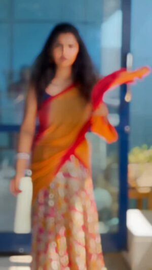 Shalini SJ Instagram - Again with water packet song 🤣🥰🥰🥰🥰

#trending #waterpacket #modeling #song #viral #dhanush #cinema #photoshoot