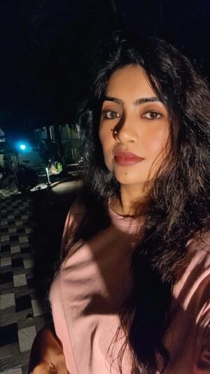 Shalini SJ Instagram - At Trivandrum.....My first shooting at Kerala..🥰🥰🥰

Thanks to @anaz_baadshah for giving me this opportunity

#kerala #countryclub #trivandrum #instagood #reels #cinema #trending #ownvoice #fyp #trending #photoshoot #modeling #albumsong #shooting #