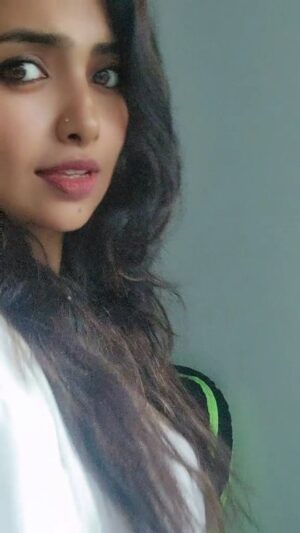 Shalini SJ Instagram - Back to Dubai...🥰🥰🥰🥰🥰🥰

#modeling #india #malayalam #dubai #uae #cinema #trending