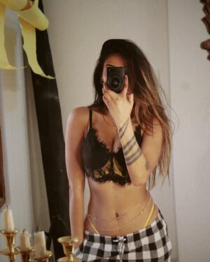 Shambhavi Singh Instagram - No Promises 🤞💛🍋🌝🌼🌻🌞