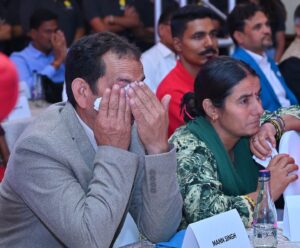 Sheetal Devi Instagram - Overwhelmed with emotions at the @ogq_india felicitation ceremony…

A heart filled with gratitude and eyes full of tears…This unforgettable moment is forever etched in my ❤️ 

Thank you, Team OGQS, for your selfless dedication, expert guidance, and unwavering support.