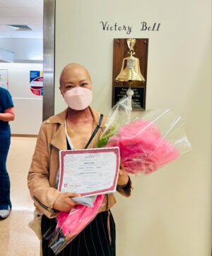 Shirley Chung Instagram - Heyyy loves,it’s been a while since my last update.❤️I have completed a few milestones in my cancer fighting journey in the last 2 months🎉I finished my 10 weeks radiation and chemo in patient treatments at @uchicago,and ring the victory bells with my treatment team and friends   family by my side! ❤️And as I thought the toughest part of cancer has passed…I experienced the hardest / worst days of my life during recovery.  2 weeks after the treatment was when the Radiation   chemo took full effect on my body. My neck, lips and jawline were covered with blisters from the radiation, my tongue and throat were peeling & bleeding all the time.🩸I couldn’t sleep through the night, was waking up every 2 hours coughing up blood and mucus.🙃My days were filled with clean and rinse my mouth, clean and change dressing on my neck,self inject pain meds every 3 hours, tube feed nutritional shakes and water. 💥My pain finally got better 3 weeks ago.💧The first sip of water was glorious, it was still super painful, but after 3 months of not being able to swallow anything, it was a small win! ❤️I have since learned to drink smoothies, had soups,ice cream and egg custard, my taste buds are coming back, I can taste 50% of sweet and savory and all the warm spices. 🙃Little hiccup, got an emergency surgery to replace GTube. ✌️Since I have been feeling better, I got to enjoyed Chicago a little bit, trips to museums and a play.❄️🐶I even played in the snow with Baxter.💥 As I am getting ready to go back home for the holidays, I can’t thank my team @uchicago , Dr Vokes and Dr Juloori enough for treating and taking great care of me.🙌 My friends and family who visited and texted and checked on me. 🙏Everyone’s prayer, donations,gifts and love, warmed my soul, pushed me forward on this tough road of cancer recovery.  I appreciate YOU ❤️. Next step, come back to Chicago in January for my final checkup.  I GOT this 💪 #tonguecancer #fuckcancer #cancerwarrior #chefshirleychung #dumplingmafiaqueen