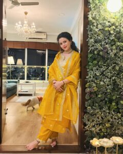 Actress Shruti Kanwar HD Photos and Wallpapers December 2024