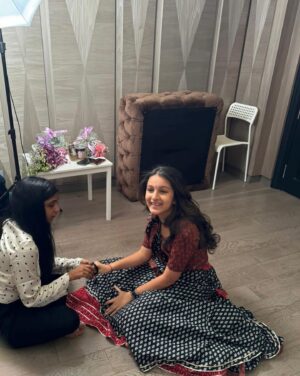 Sitara Ghattamaneni Instagram - behind the scenes!!