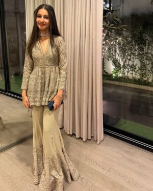 Sitara Ghattamaneni Instagram - 🪞✨ 

Outfit: @jayantireddylabel 
Jewellery: @pmj_jewels