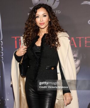 Sofia Milos Instagram - Last Night’s premiere at the Lemmle Theatre in Beverly Hills honoring Tony Todd ( the CandyMan), on the red carpet on a chilly Thursday night .

SWIPE left ⬅️for more photos. 

Photos by Victoria Sirakove
#boots by my favorite @enricocuini 
#purse @ysl 

#actress #sofiamilos ##redcarpet #maxmara #coat #fashion #style #winterfashion