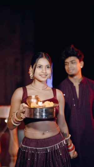 Sona Dey Instagram - Agar Tum Mil Jao❤️ #karwachauth 
@mukulgain.official 😘

#explore #reels #viral #love #mukulsona