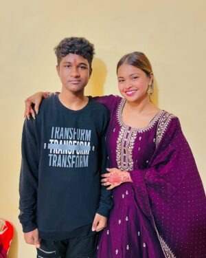Sona Dey Instagram - Ye Duniya Parayi Hai Bas Ek Apna Hai Tu❤️

@raja_dey__official @ronnie_rd_official @__prince_9211_ @official_chiku_gamer @smarty_sp_11 

#rakshabandhan #rakhi #brothers #bhai